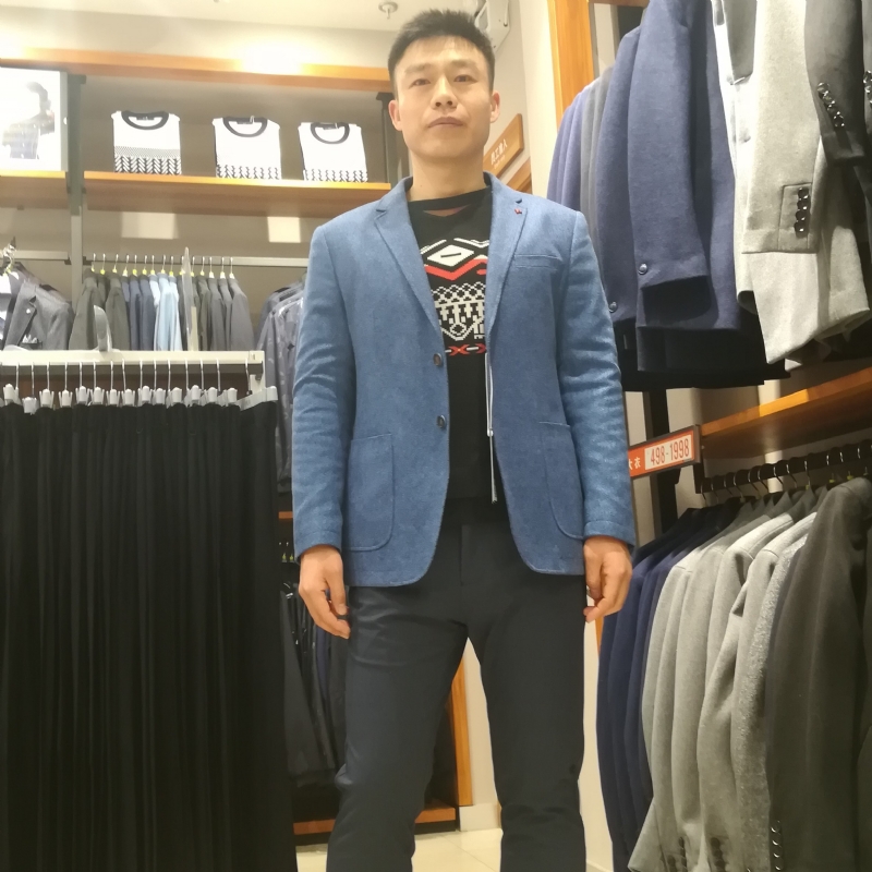 一只蚂蚁的第一张照片--台湾父母相亲团