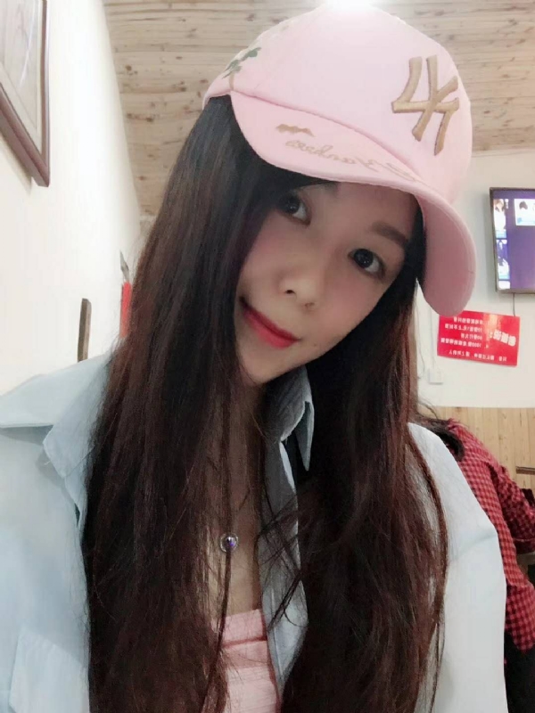 丹丹的第三张照片--台湾父母相亲团