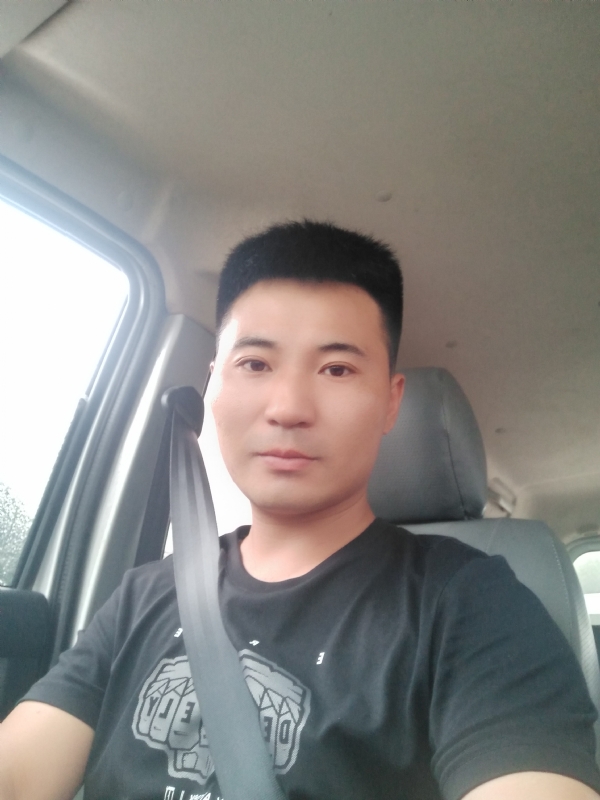 等风也等你的第一张照片--台湾父母相亲团