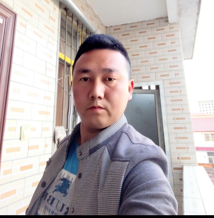 帅帅的大叔的第一张照片--台湾父母相亲团