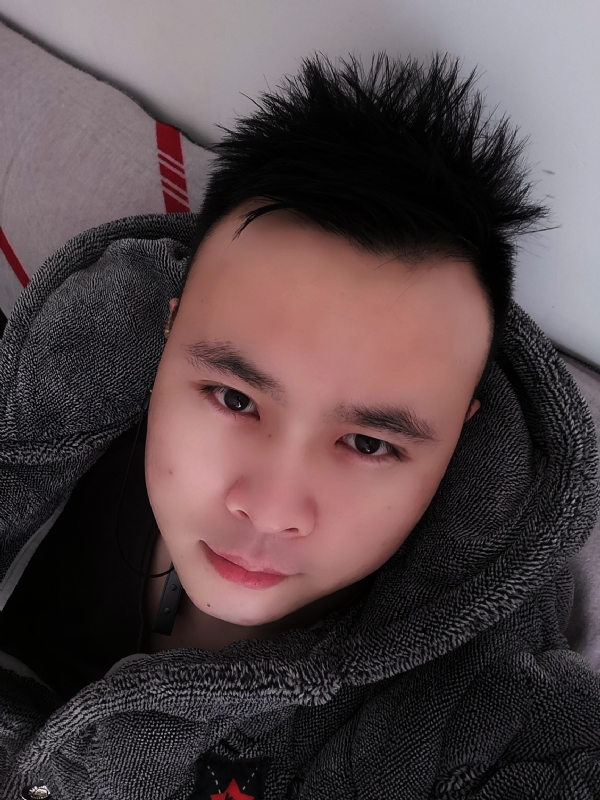 明明的第一张照片--台湾父母相亲团