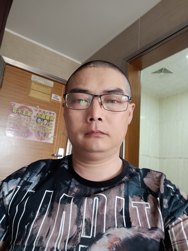 心梦无痕的第一张照片--台湾父母相亲团