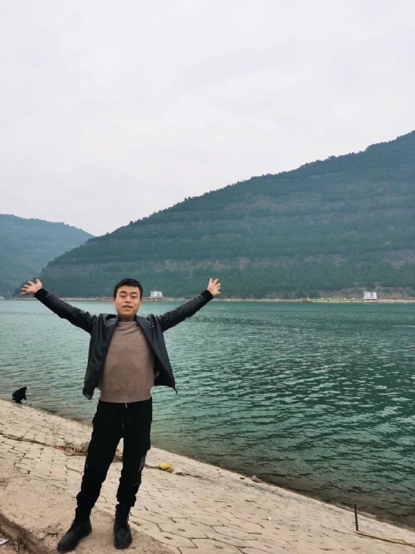 寂寞的风的第一张照片--台湾父母相亲团