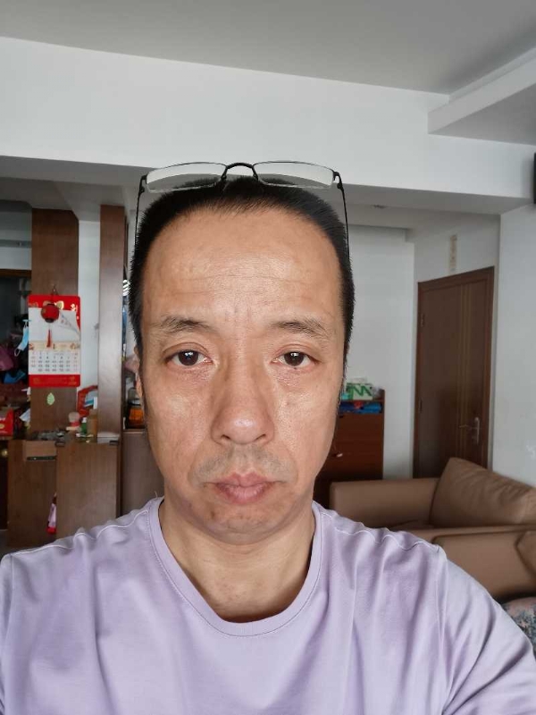 萨博的第一张照片--台湾父母相亲团