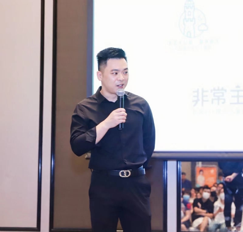 爱吃肉的猪大爷的第一张照片--台湾父母相亲团