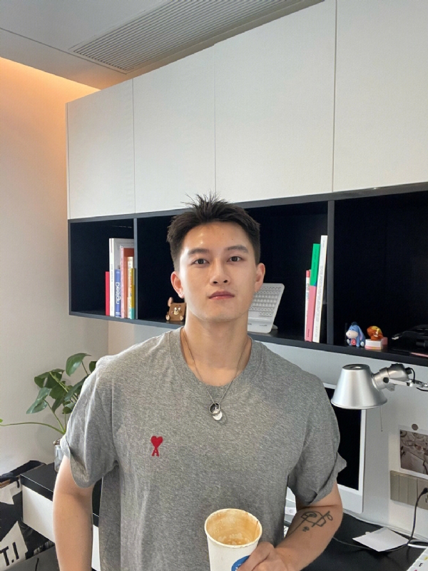 月光之下的第二张照片--台湾父母相亲团