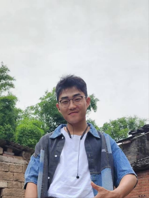 越努力越幸运的第一张照片--台湾父母相亲团